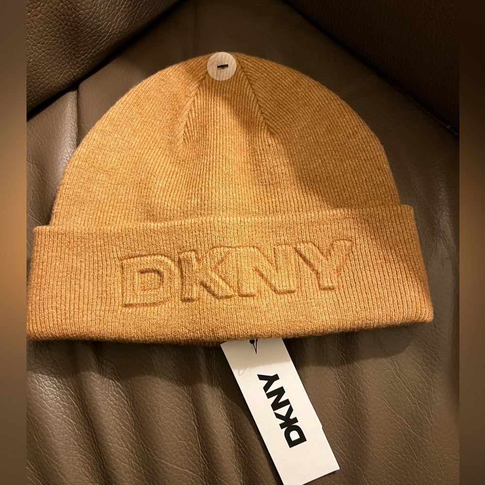 Men’s DKNY beanie winter hat